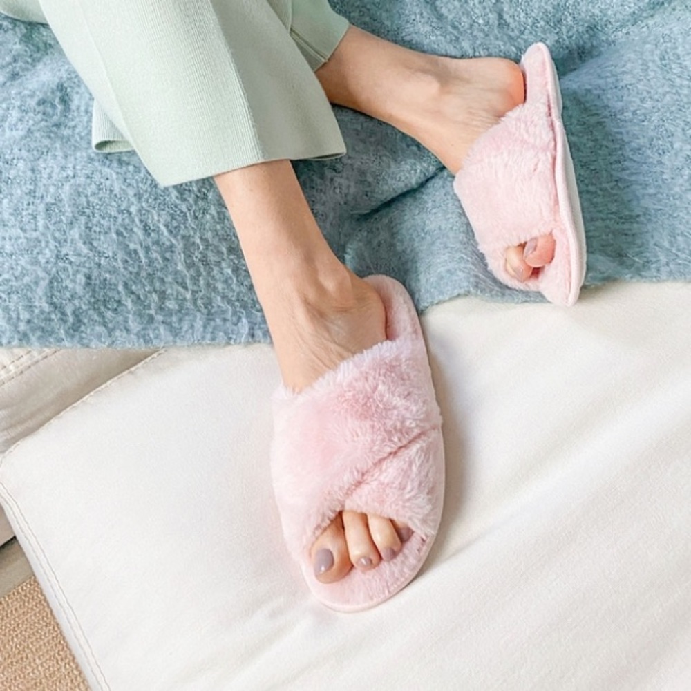 New Splendid Crisscross Fur Slippers 8-11
